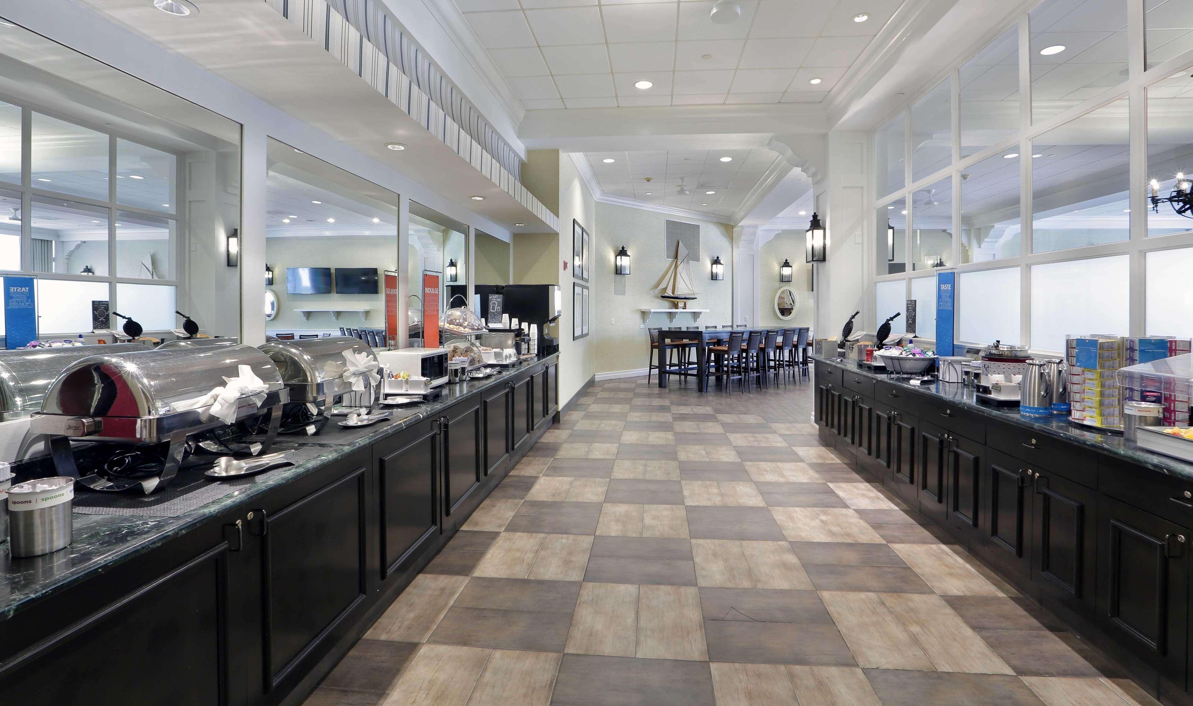 Hampton Inn Boston-Natick Exterior photo