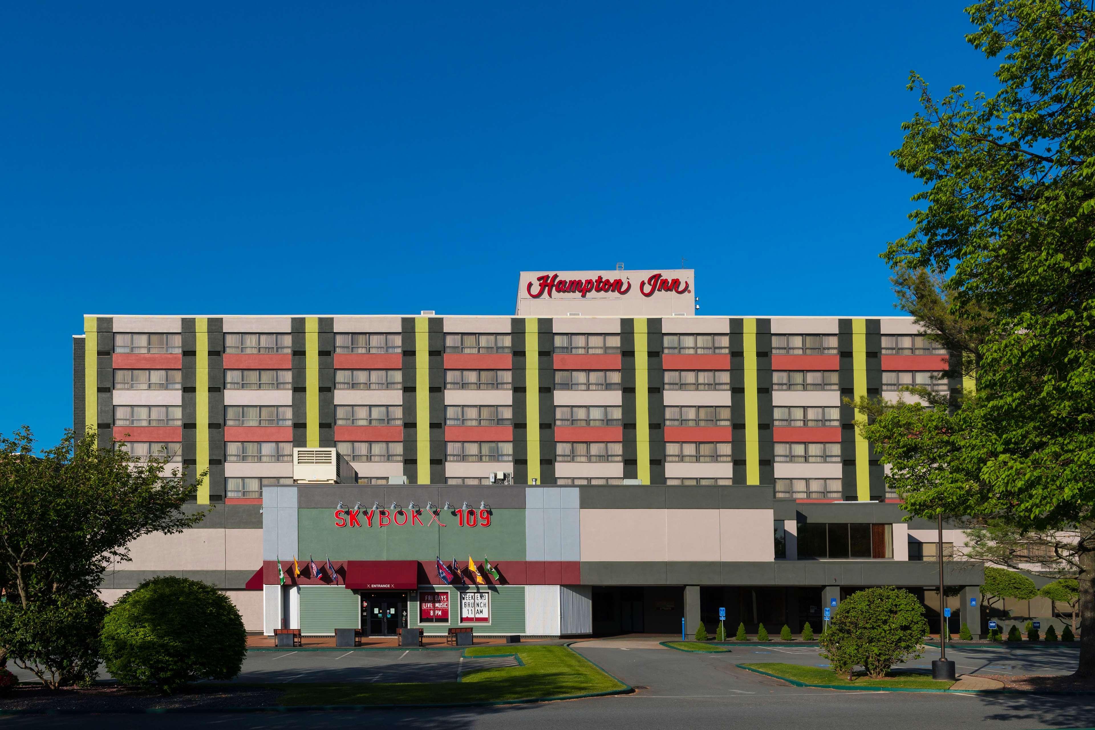 Hampton Inn Boston-Natick Exterior photo