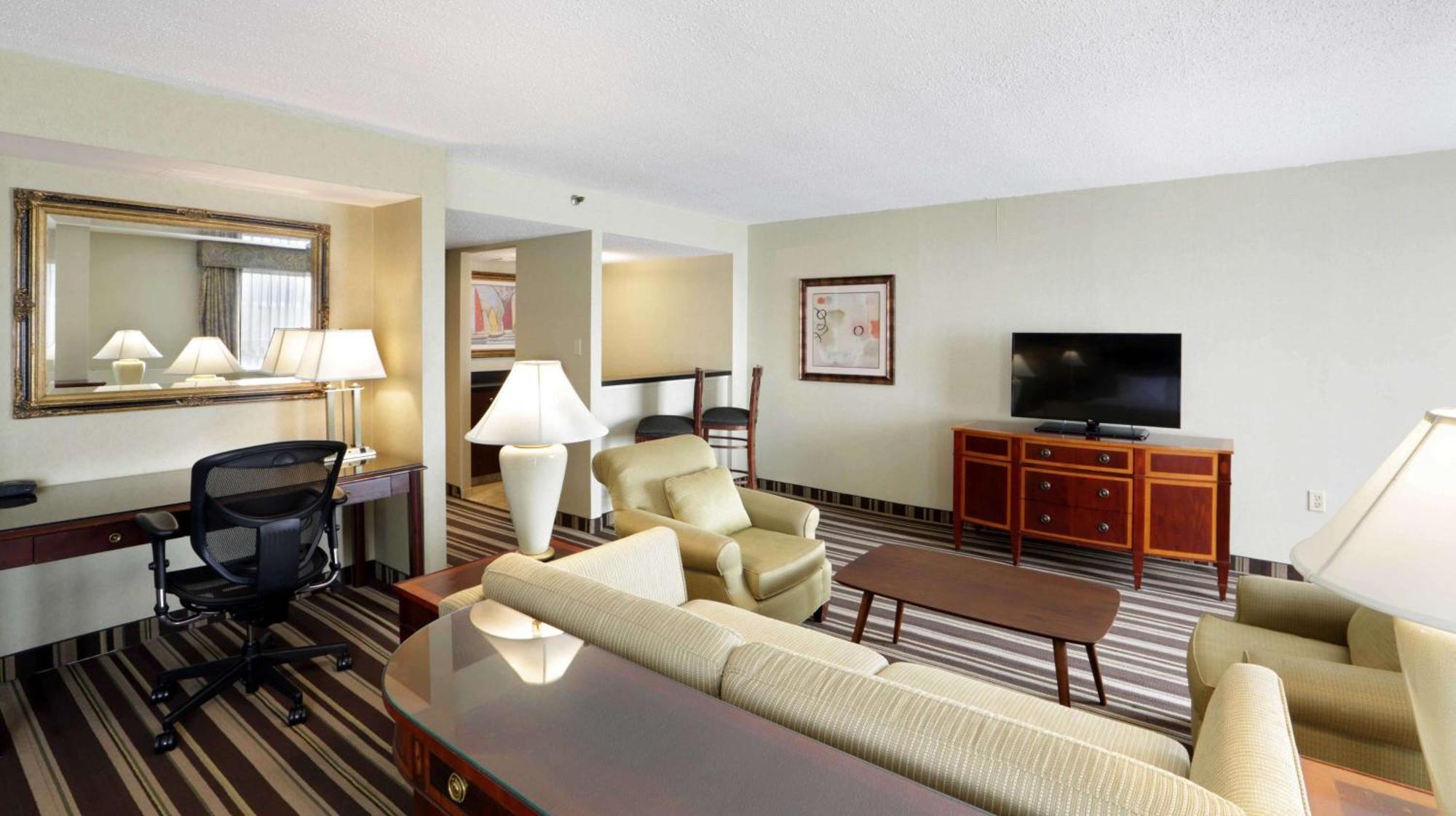Hampton Inn Boston-Natick Exterior photo