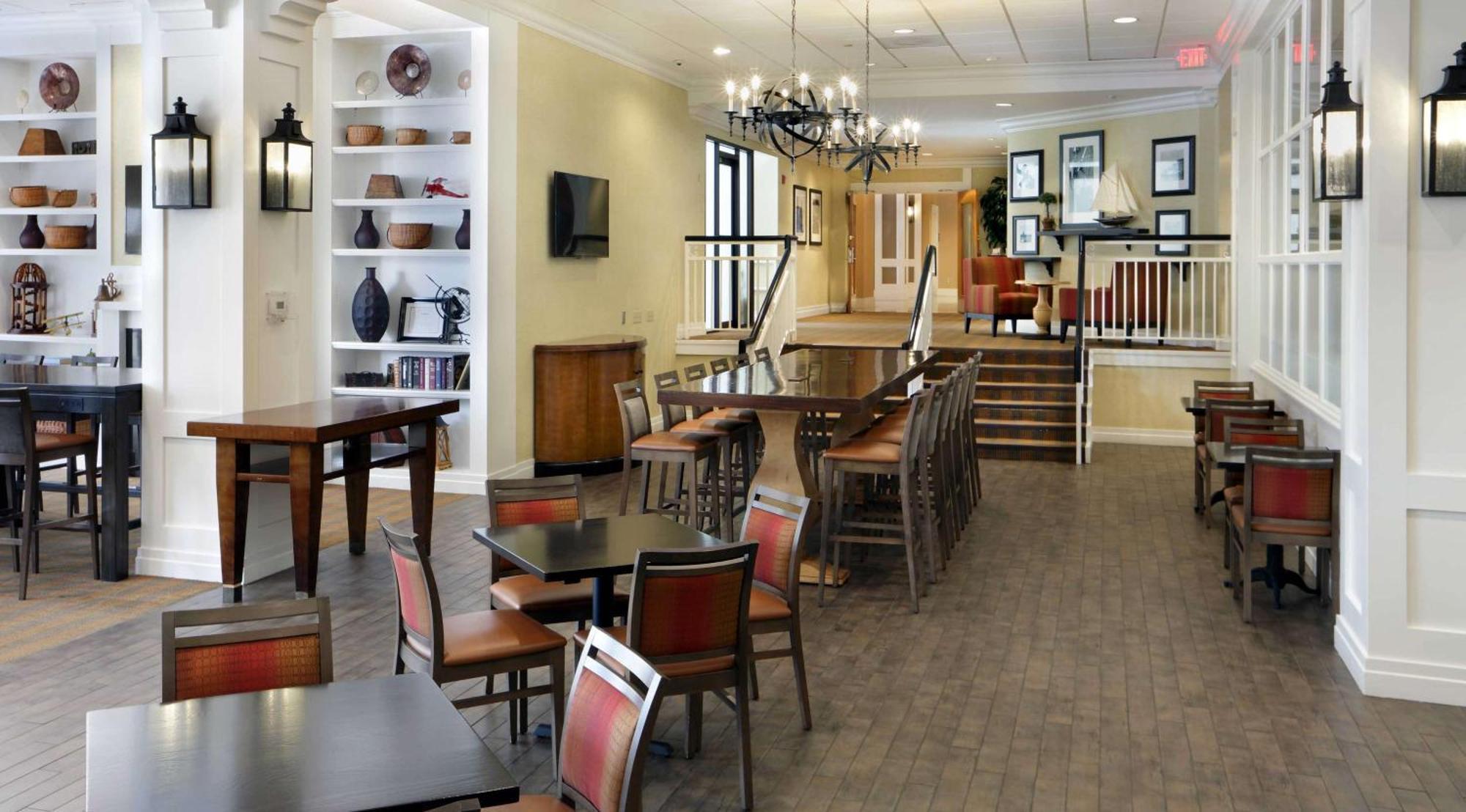 Hampton Inn Boston-Natick Exterior photo