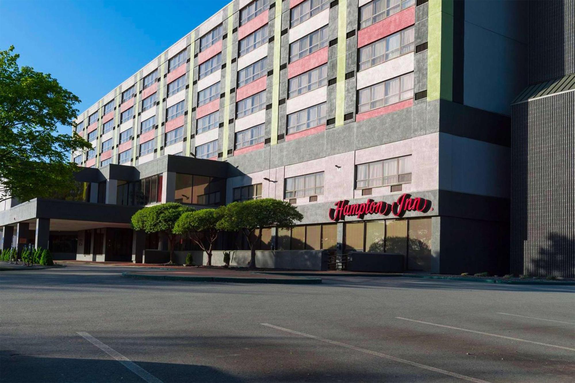 Hampton Inn Boston-Natick Exterior photo