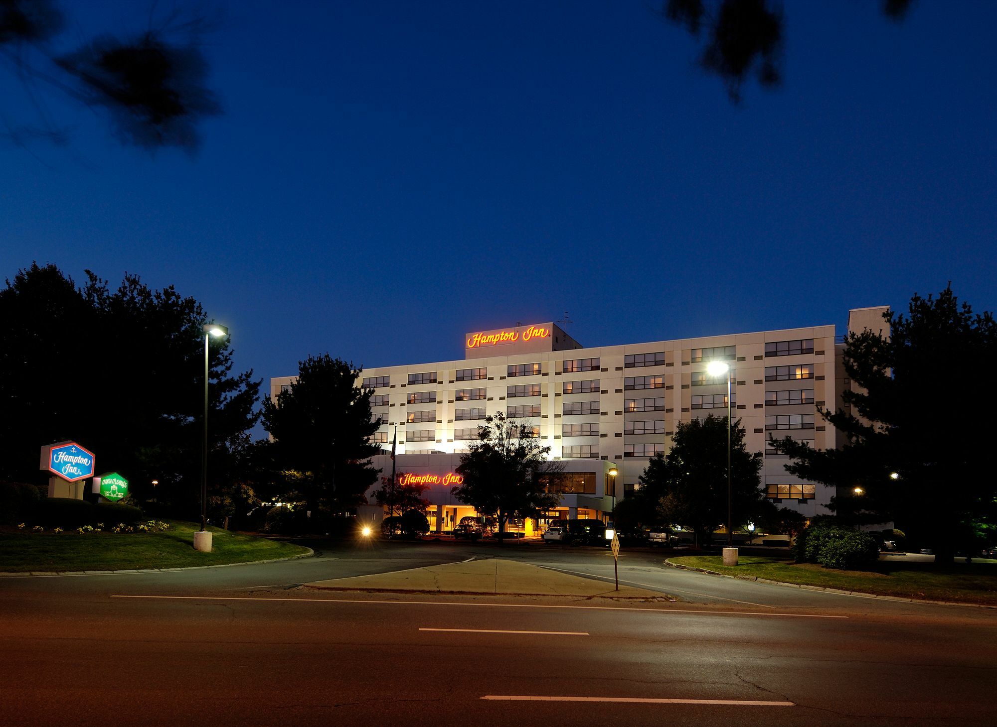 Hampton Inn Boston-Natick Exterior photo