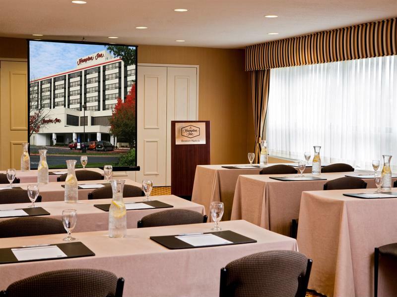 Hampton Inn Boston-Natick Exterior photo